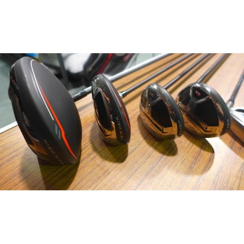 3301 - Macgregor Dct4000 Golf Set , Original RRP £249.99 + VAT (315-285) *This lot is subject to VAT