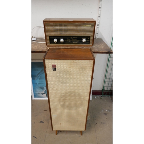 299 - A Rigonda speaker and a Stella radio