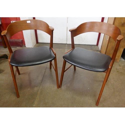 17 - A pair of Danish Korup Stolefabrik teak KS21 model chairs