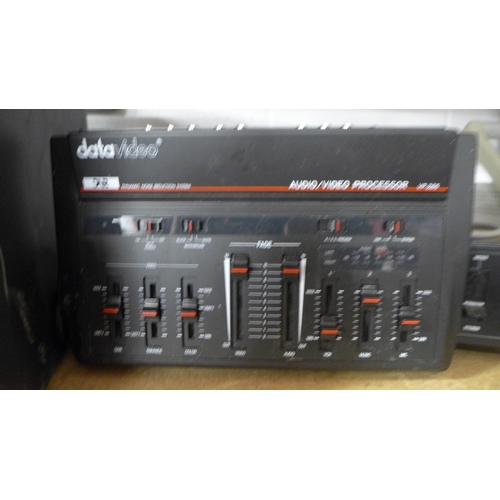 2154 - An Aiwa CD-N430K compact disc stereo system, a Sony MHC-710 mini hi-fi component system, a Datavideo... 