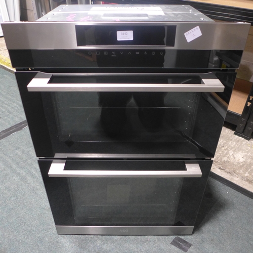 3142 - AEG double stainless steel oven (model no. DCK731110M)