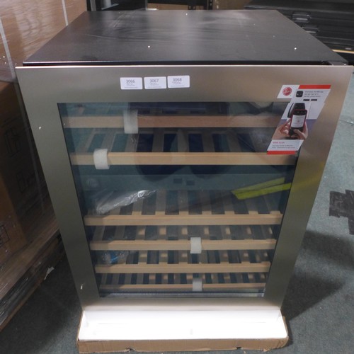 3067 - Hoover silver single door dual zone wine cooler - model HWCB60DUKSSM/N, H595 x W562 x D820mm (AP.FR.... 