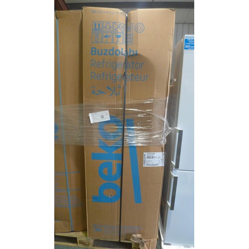 3092 - Beko 60/40 white fridge/freezer - model CSP3685W - (AP.FF.BEK.001) - boxed/sealed * this lot is subj... 