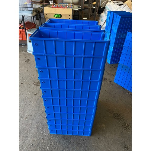 2209 - 44 Auer packaging storage bins (40x16x9cm)