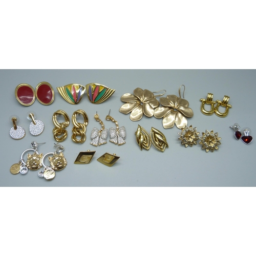 1052 - Designer costume earrings including Trifari, Napier, Monet, Bibi, etc.