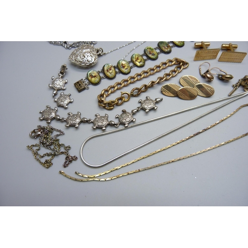 1080 - Costume jewellery, bracelets, necklaces and cufflinks