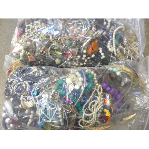 725 - Two bags of costume jewellery