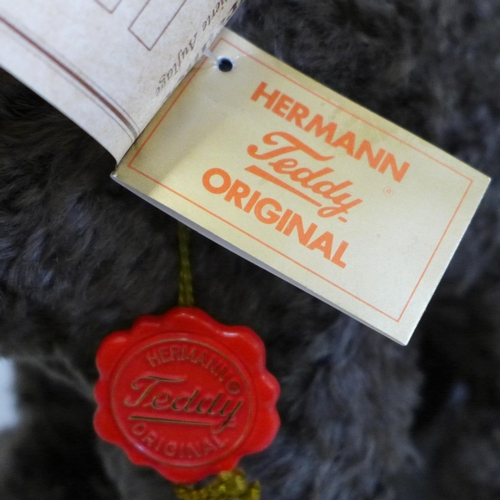 745 - A Hermann limited edition 'Teddy' bear