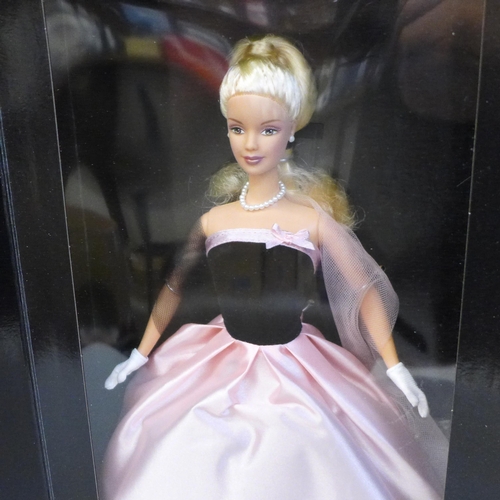 746A - A Barbie Tireless Silhouette, NRFB, 2000