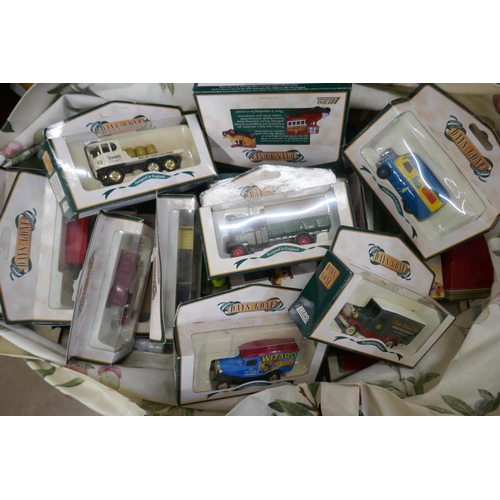 787 - A collection of Days Gone die-cast model vehicles (34)