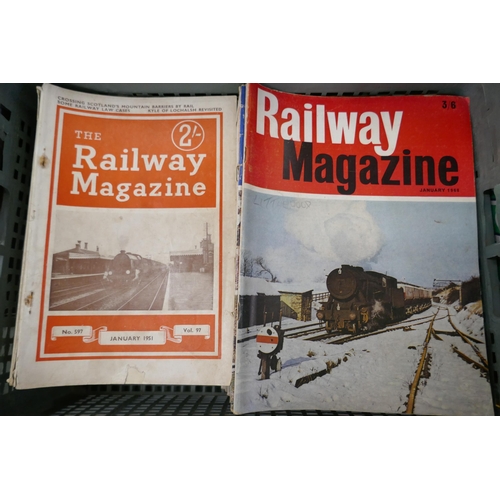 790 - A collection of Railway magazines, over 200, m ostly 1940s and 1950s and approximately 30 railway re... 