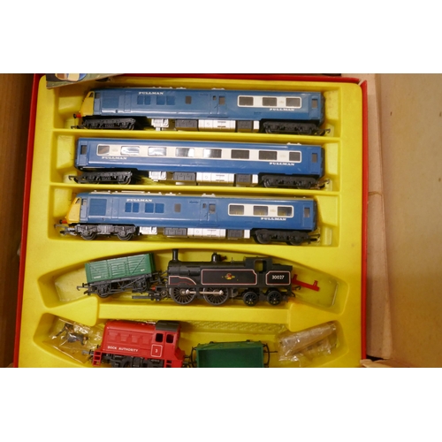 792 - A collection of Hornby Tri-ang model rail; The Blue Pullman electric train set, two wagons and a van... 