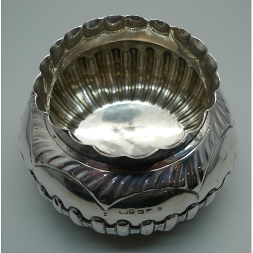 827 - An embossed Victorian silver bowl, Birmingham 1887, 78g