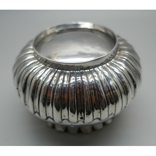 827 - An embossed Victorian silver bowl, Birmingham 1887, 78g