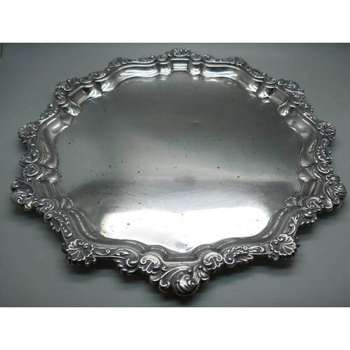 842 - A silver platter, Birmingham rubbed marks but registered mark 376416, 801g