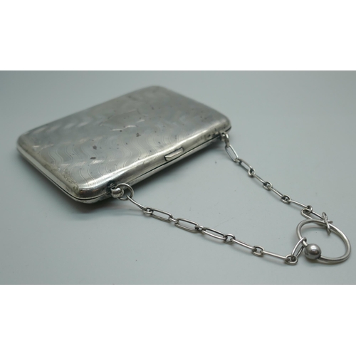 851 - A silver purse, Birmingham 1938