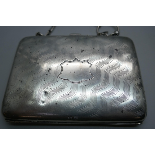 851 - A silver purse, Birmingham 1938