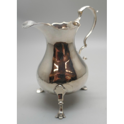 869 - A George II silver jug, London 1758, 58g