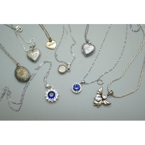 889 - Eight silver lockets and pendants