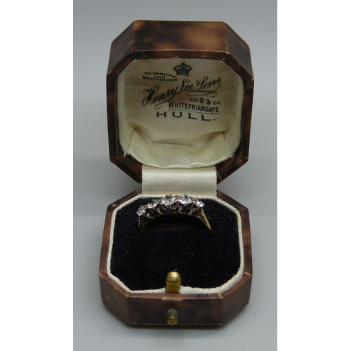 923 - An 18ct gold, five stone diamond ring, approximately 0.70 diamond weight, 2.2g, P, with vintage box