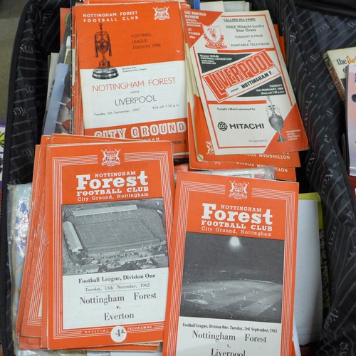 1117 - A collection of football programmes and football guides, biographies, etc., and a Wills cigarette ca... 