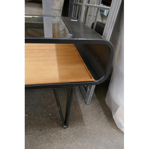 1449 - A glass topped metal coffee table