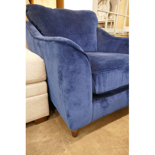 1475 - Blue velvet armchair