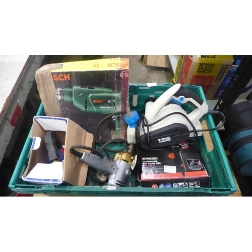 2087 - An assortment of power tools including a Mac Allister MSP750 240v electric planer, a Black & Decker ... 