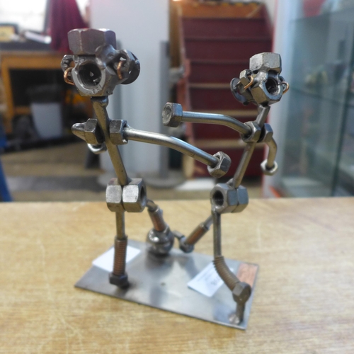 2098 - Hinz and Kunst metal figurine 