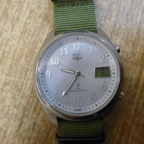 2115 - A gent's MSF solar radio controlled wristwatch