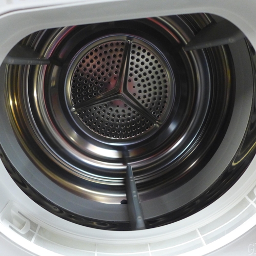 2166 - A Zanussi (TCE7124W) Xtra Capacity condenser dryer