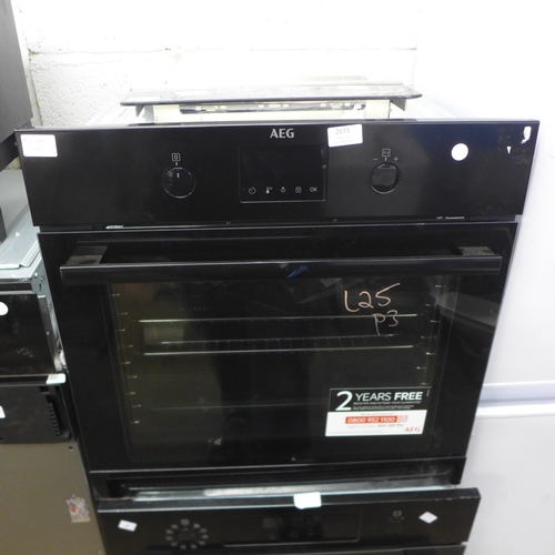 2173 - An AEG oven - model BEB33506