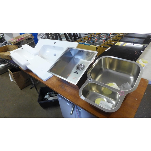 2181 - Two Blanco stainless steel sinks and two ceramic sinks