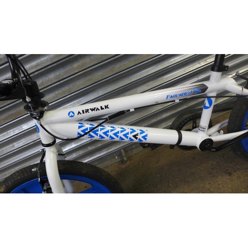 2206 - An Airwalk Farenheit BMX with rear stunt pegs and a Gyro handlebar stem