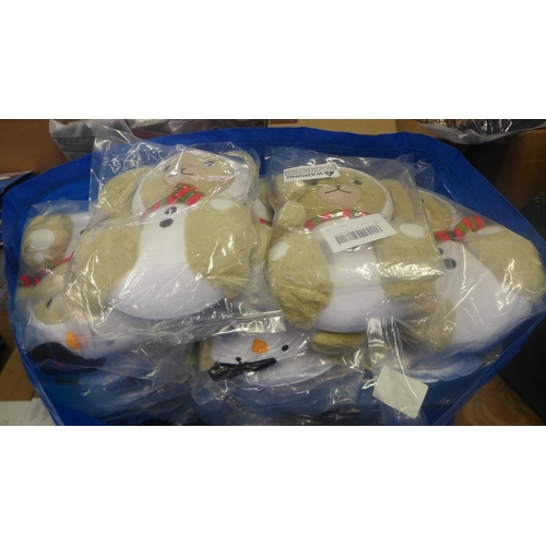 2385 - A bag of approx. 30 Teddy bears