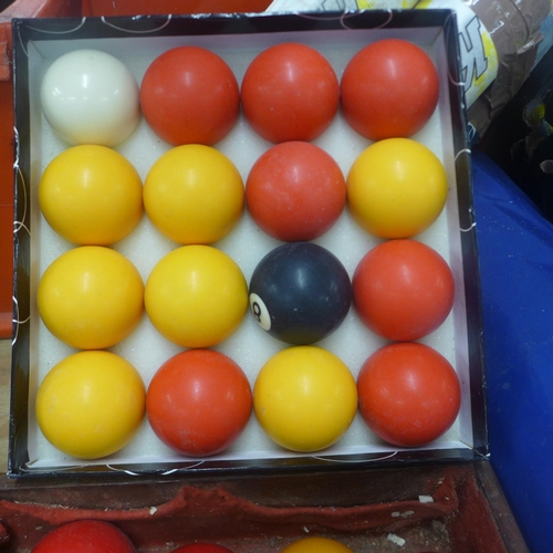 2394 - A set of pool balls,  a set of snooker balls and a set of shuttlecocks