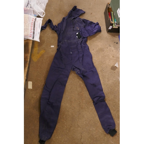 2338 - A box of assorted overalls