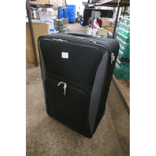 2346 - A Skyflite London luggage case