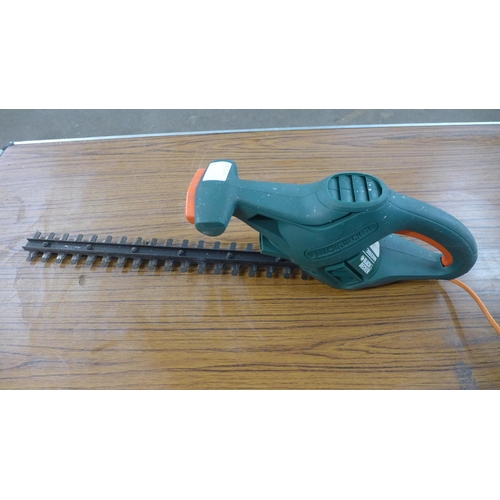 2245 - A Black & Decker 380w electric hedge cutter, a Black & Decker GC380 electric hedge cutter, a Black &... 