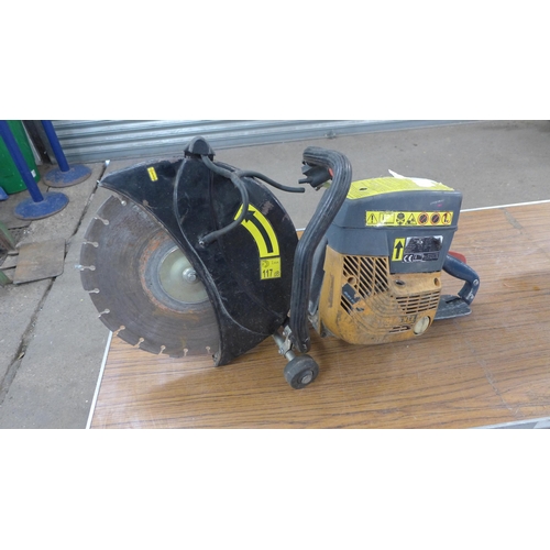 2256 - A Partner AR34PCSAW petrol cut off saw and a Partner K650 Active II petrol cut off saw - both AF