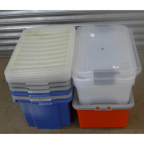 2312 - 10 Plastic storage boxes