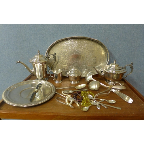 348 - Assorted silver plated ware