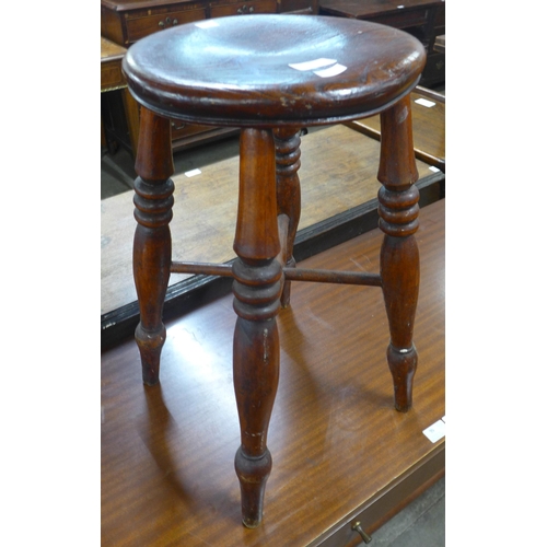 128 - A Victorian elm kitchen stool