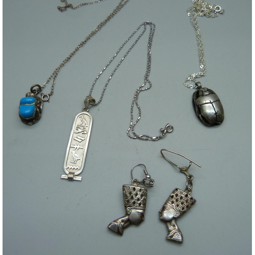 1013 - Egyptian style silver jewellery