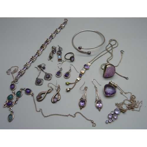 1014 - A collection of silver and white metal stone set jewellery