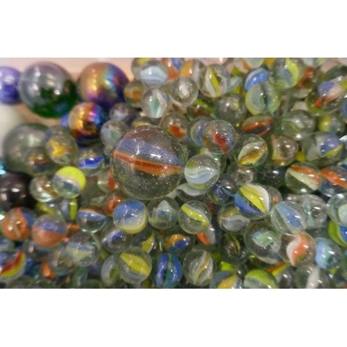 1099 - A collection of marbles **PLEASE NOTE THIS LOT IS NOT ELIGIBLE FOR POSTING AND PACKING**