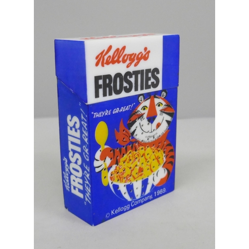 640 - A late 1970s Kellogg's novelty Frosties/Ricicles portable radio