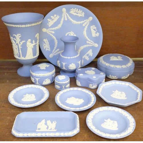 691 - A collection of Wedgwood Jasperware (12)