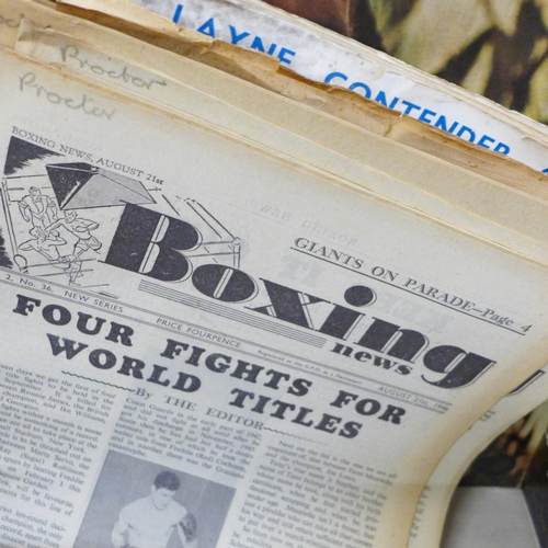 724 - Boxing ephemera; boxing magazines from the 1940s autographed colour photograph of Ken Buchanan, post... 