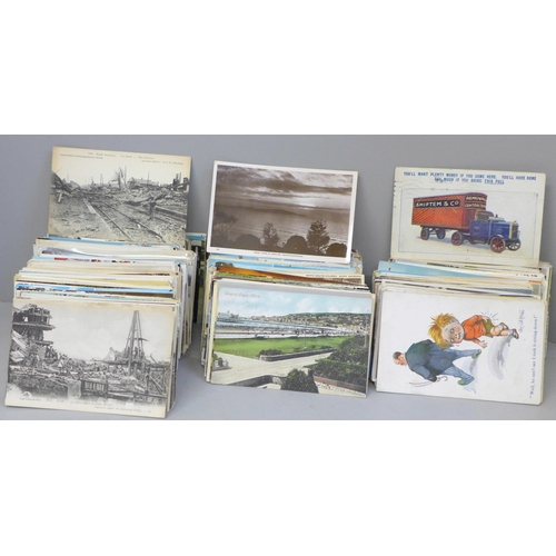 725 - Approximately 800 postcards, Edwardian onwards